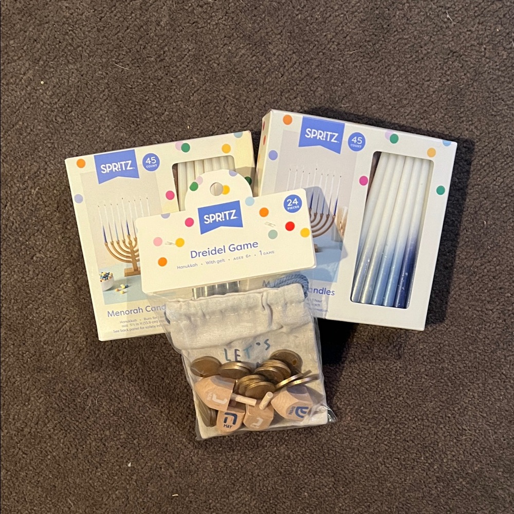 Spritz Dreidel Game Set with Blue and White Candles